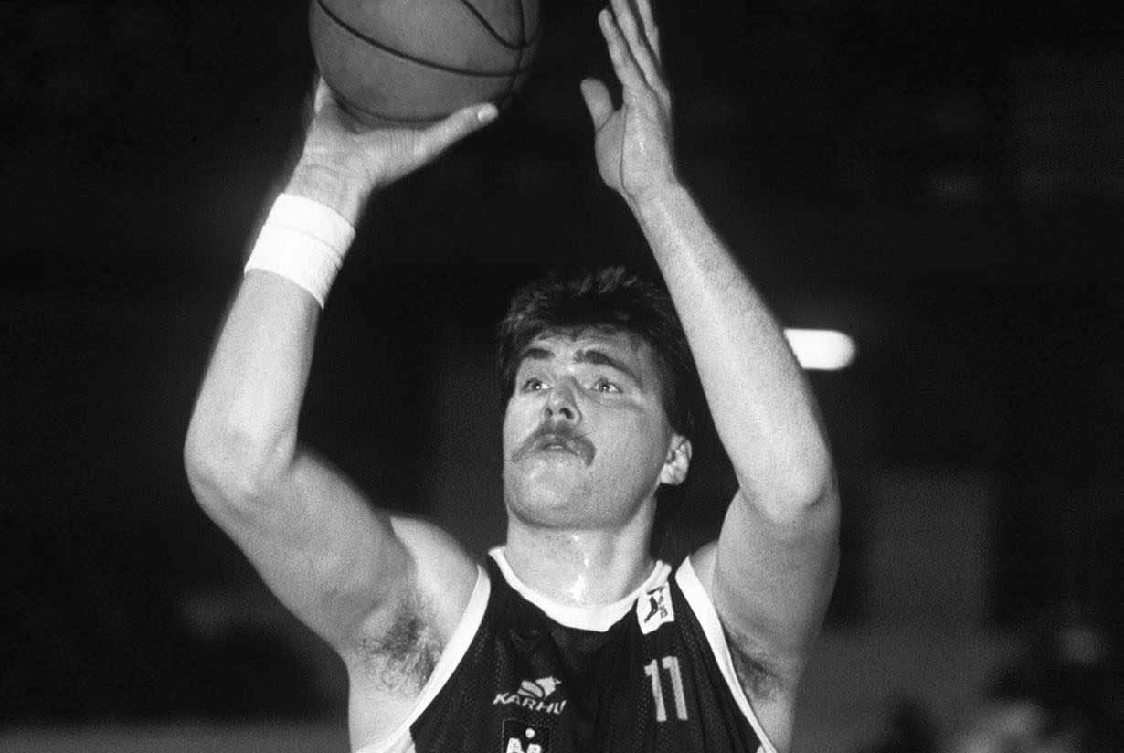 Arvidas Sabonis 1992 en 2023  Baloncesto, Deportes, Canchas