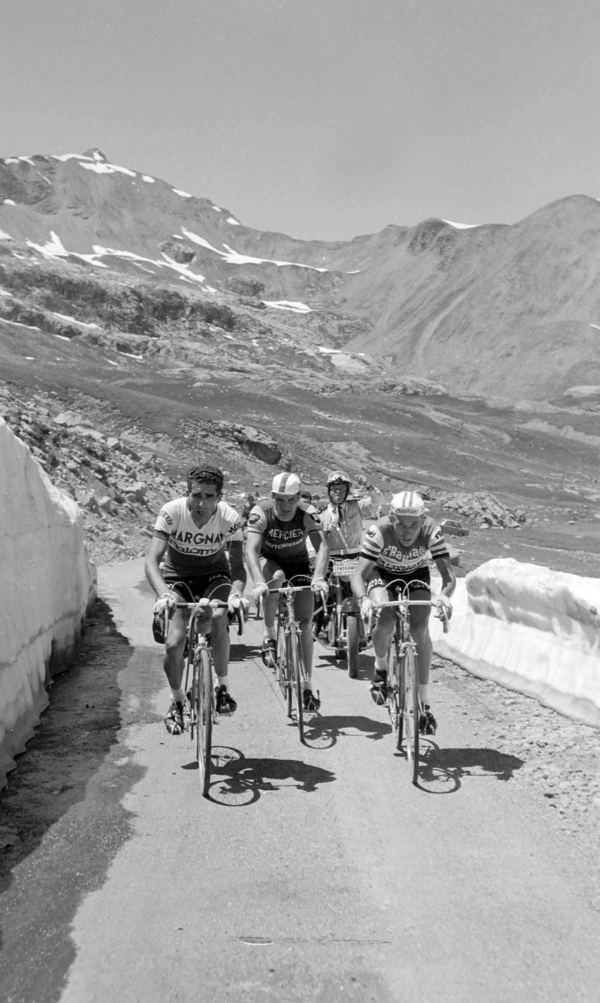 Bahamontes, Poulidor y Anquetil en el Tour del 64 (Foto: Cordon Press)
