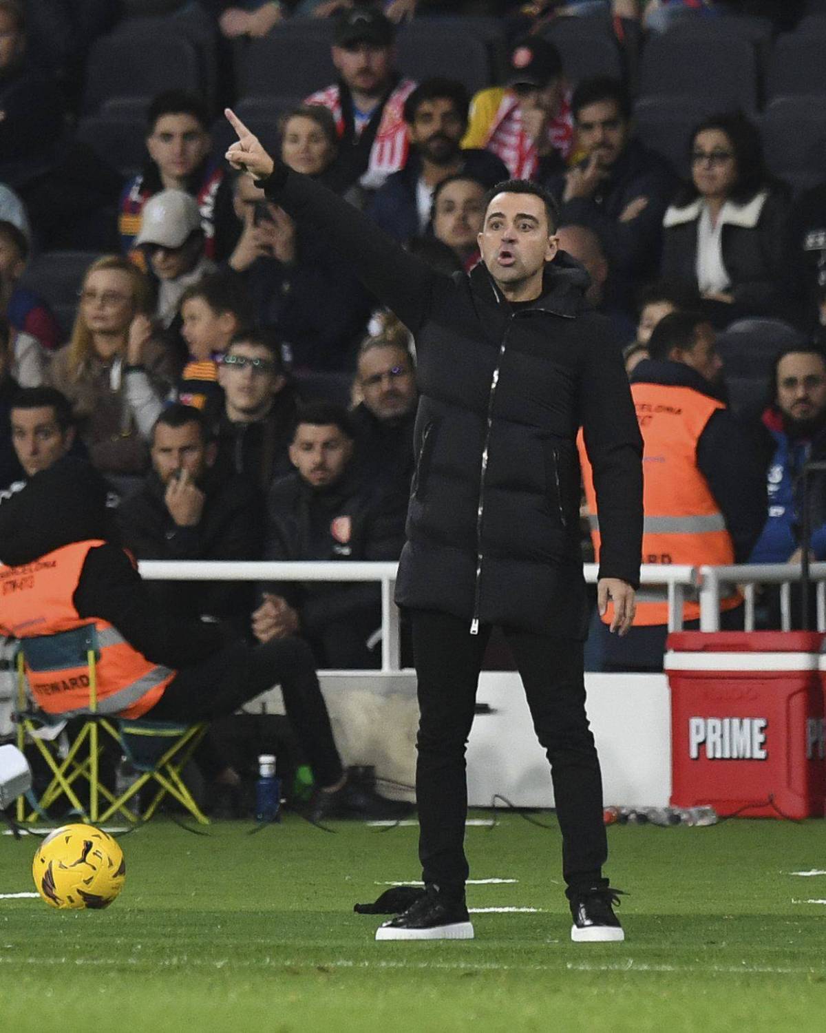 Xavi, en el partido contra el Girona (Foto: Cordon Press)