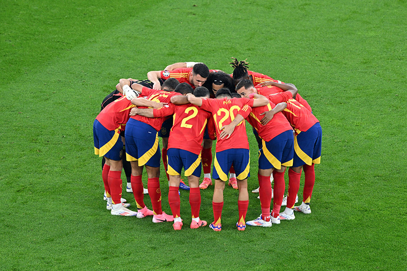 La selección española antes de partido contra la italiana. Foto Cordon Press.