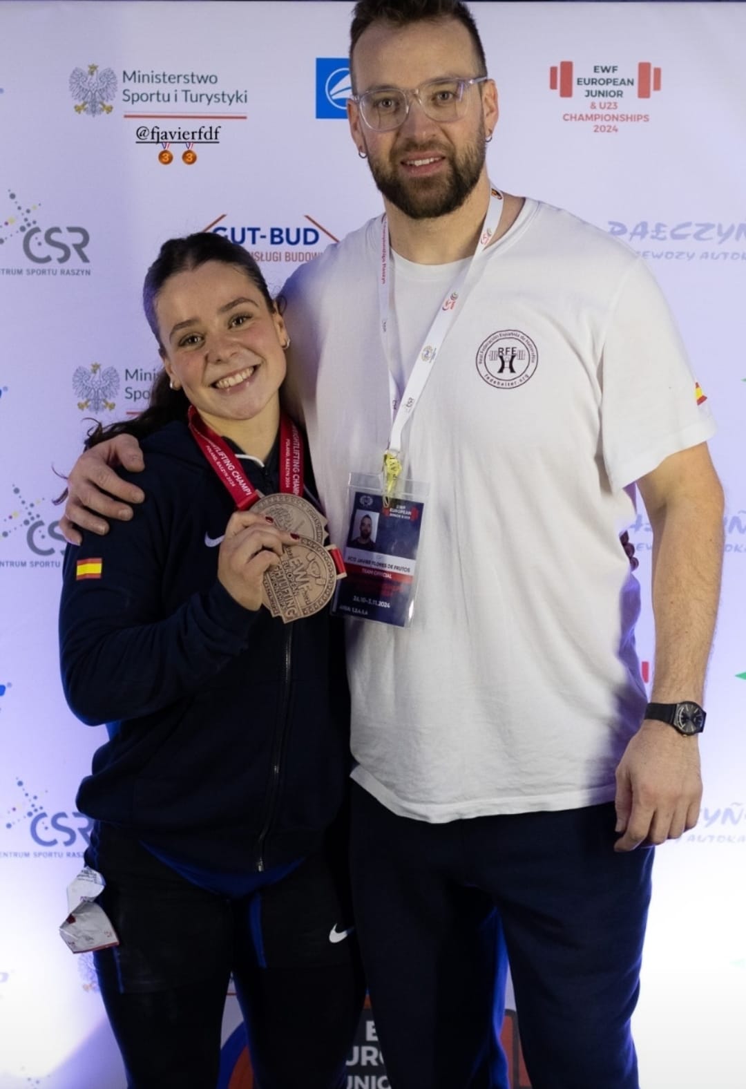 De vérselas con un Rafa Nadal sub-12 al podio mundial de halterofilia: la filosofía de Javier Flores 4 Naroa Arrasate y Javier Flores (Foto: deportenavarro.com)