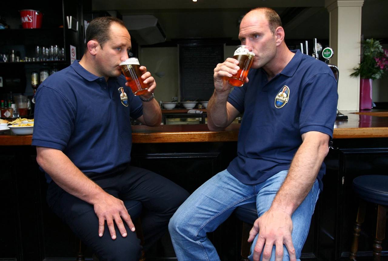 My drinking team has a rugby problem: ¿Por qué beben tanto los jugadores de rugby? 2 Lawrence Dallaglio y David Barnes (Foto: Cordon Press)