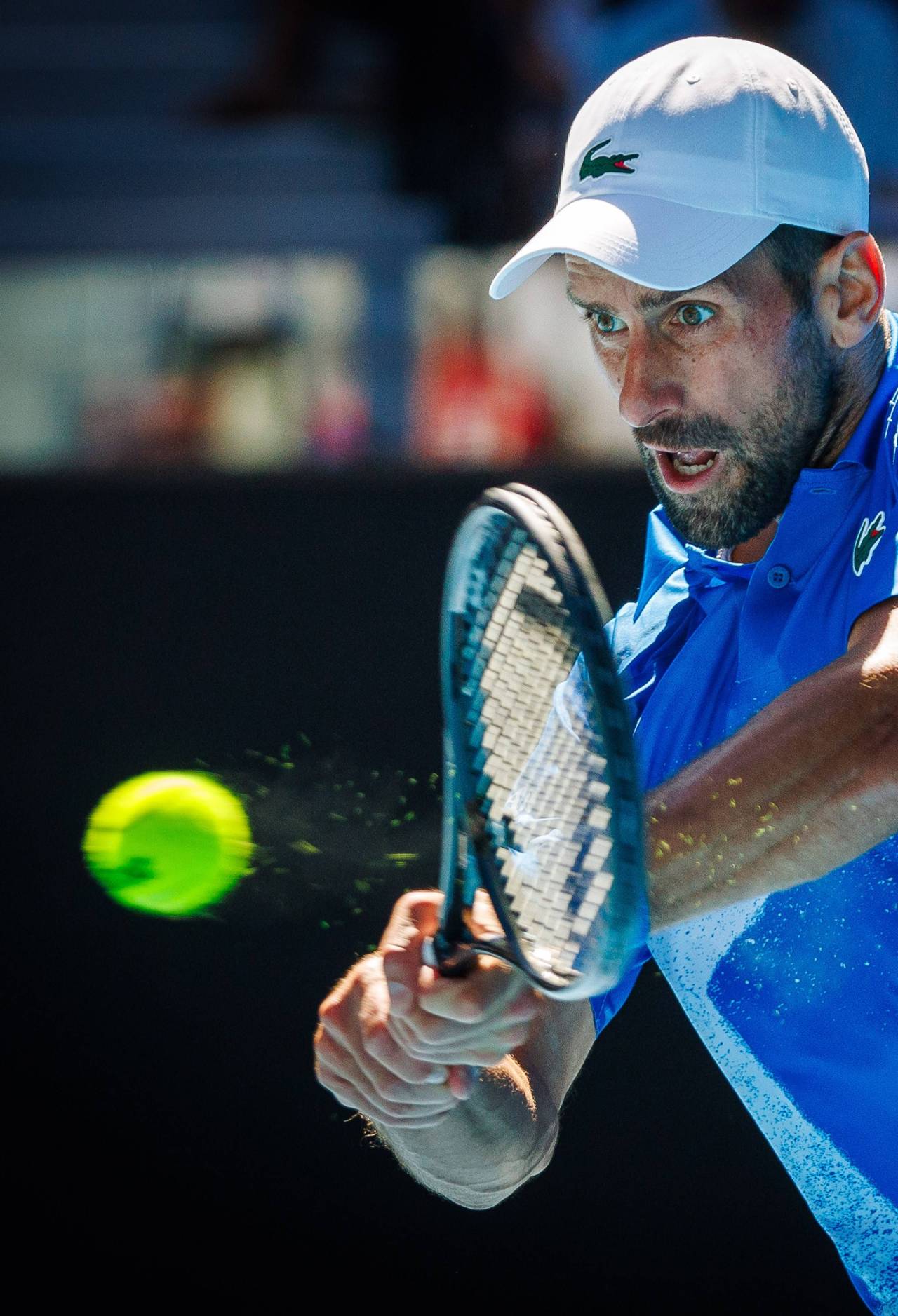 Djokovic: «Rafa Nadal me venció al principio de mi carrera en todos los grandes duelos, tuve que aprender a superarme; gracias a él soy el tenista que soy» 3 Djokovic en Merlbourne en 2025 (Foto: Cordon Press)