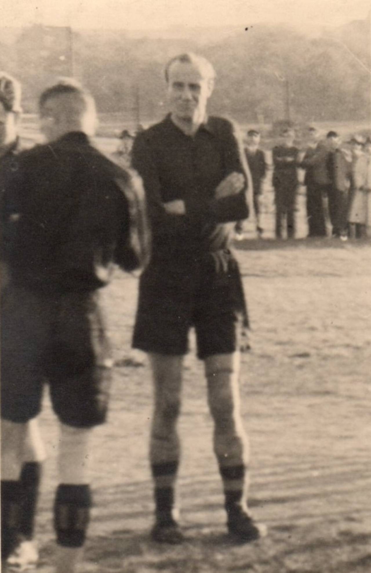 Cómo la final del campeonato de fútbol de la RDA de 1950 acabó con el subcampeón escapando a la RFA 2 Proyecto nuevo 2025 03 21T221620.669