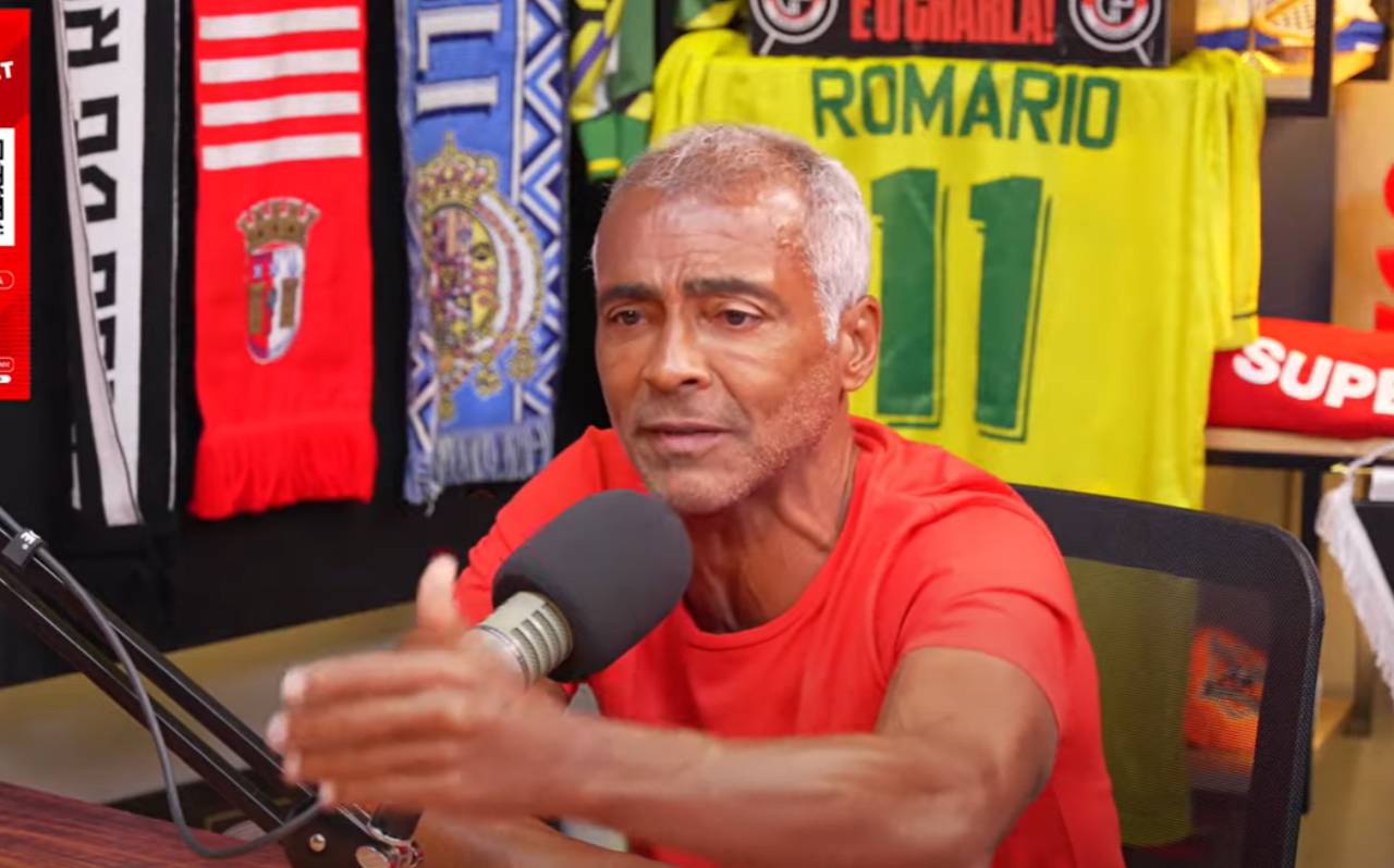 Romario: «Yo gané USA94; Laudrup no fue, Koeman todavía me está buscando en el campo y a Stoichkov le dije que fue con una mierda de equipo» 1 Romario en 'Charla Podcast'