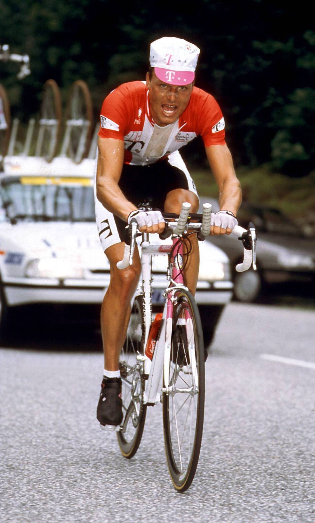 Bjarne Riis: «Mi padre me decía que si no acababa las contrarrelojes con espuma en la boca, no había sido lo suficientemente rápido» 5 Bjarne Riis (Foto: Cordon Press)