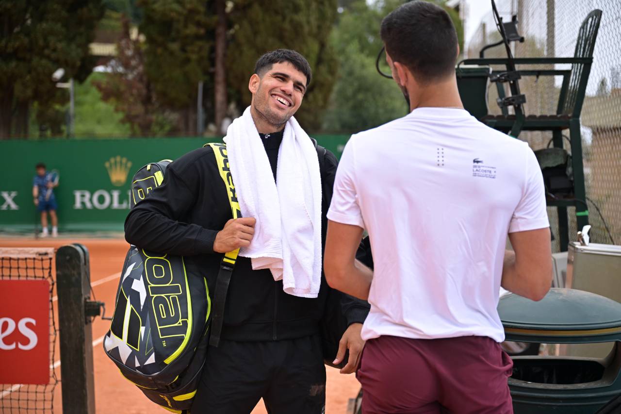 Novak Djokovic: «Si no tuviera motivación para estar en los torneos, no estaría, habría dejado la raqueta» 3 Carlos Alcaraz y Novak Djokovic (Foto: Cordon Press)