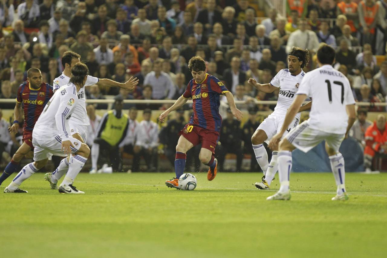 Cuando Mourinho pasó de su orgullo para ganar una final de Copa del Rey 1 Partido de la final de la Copa del Rey 2011 entre el F.C. Barcelona y Real Madrid F.C., celebrado en el estadio de Mestalla en Valencia (Foto: Cordon Press)