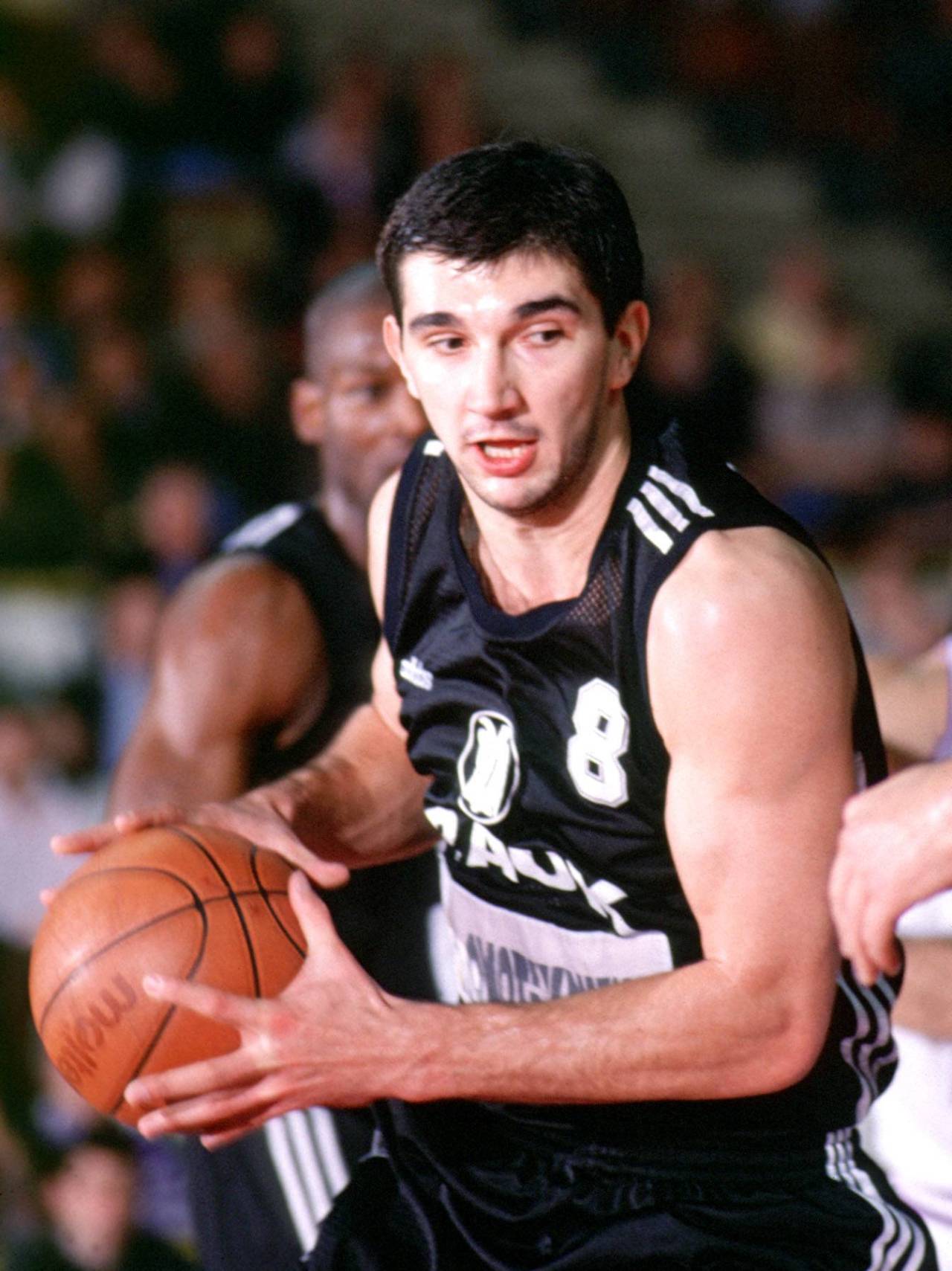 Peja Stojaković: «Si no hubiera habido guerra en Yugoslavia, en lugar de jugar en la NBA, habría trabajado en una granja» 5 Peja Stojakovic (Foto: Cordon Press)