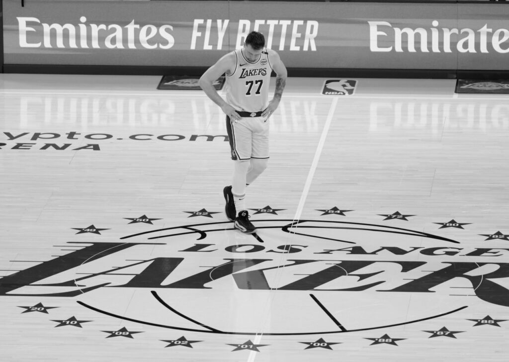 ¿Qué debes tener en cuenta al apostar en baloncesto? 1 20250430 zaf i88 240