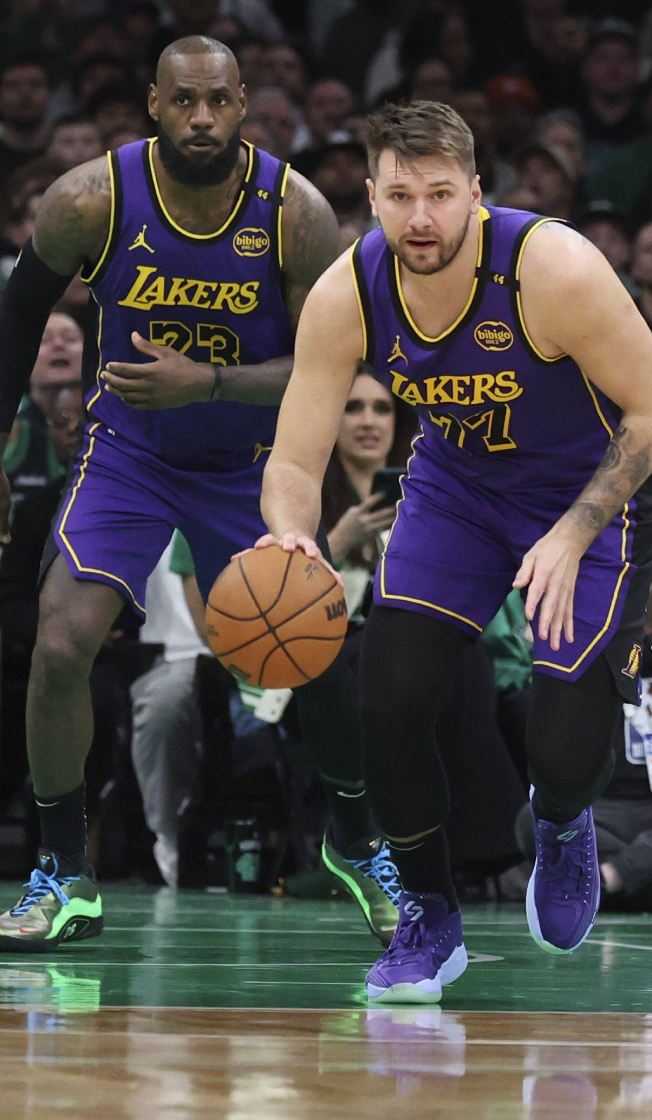 LeBron James sobre Luka Doncic: «En la cancha nunca permite que nadie le diga dónde tiene que ponerse» 4 LeBron James y Luka Doncic (Foto: Cordon Press)
