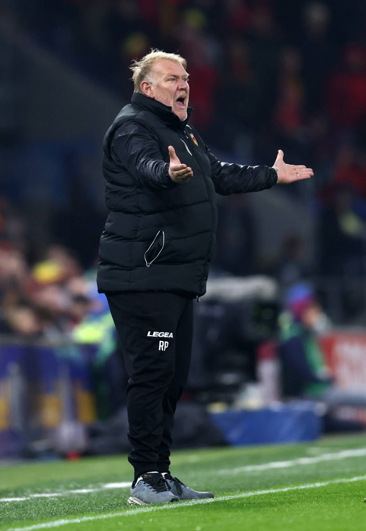 Robert Prosinečki: «Lamentablemente, soy un fumador empedernido y nunca lo he escondido, ni he dicho que no fumo» 2 Robert Prosinečki, seleccionador de Montenegro (Foto: Cordon Press)