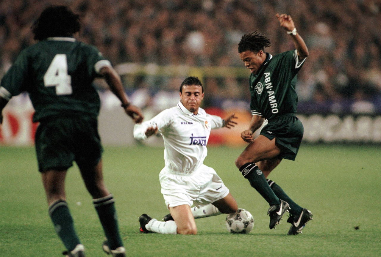 Edgar Davids y la Teoría del caos cambió el fútbol (Barça mediante) 2 Luis Enrique, impotente ante Davids en el Bernabeu (Foto: Cordon Press)