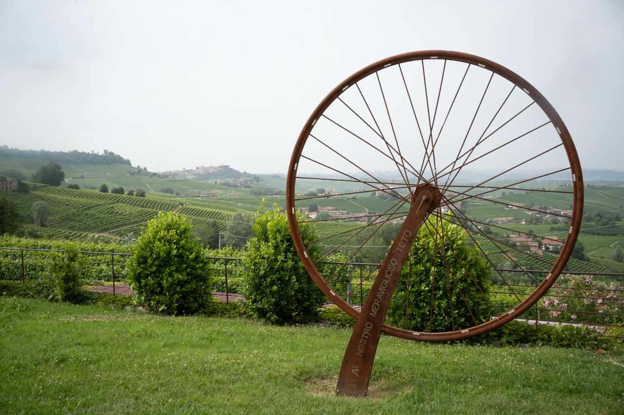 Brujas, viñas y reyes saboyanos: pedaleando por el Piamonte 5 08 jotdown cuneo bici