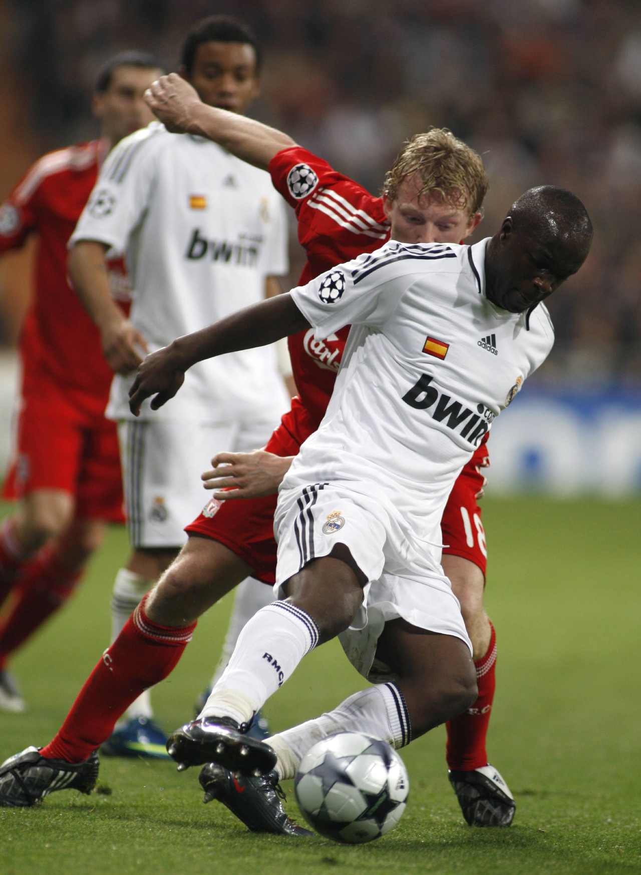 La posverdad del fútbol: del mito de la Masía a la magia del escudo del Madrid 3 Lass (Foto: Cordon Press)