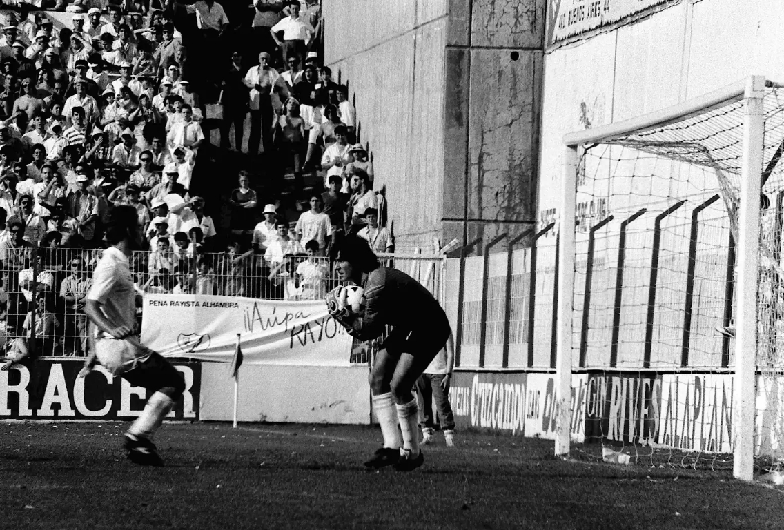 Ángel Férez: «Era de locos cómo Luis Aragonés le daba dinero todos los meses a excompañeros suyos que estaban en la ruina» 2 Ángel Férez (Foto: Jesús Vargas)