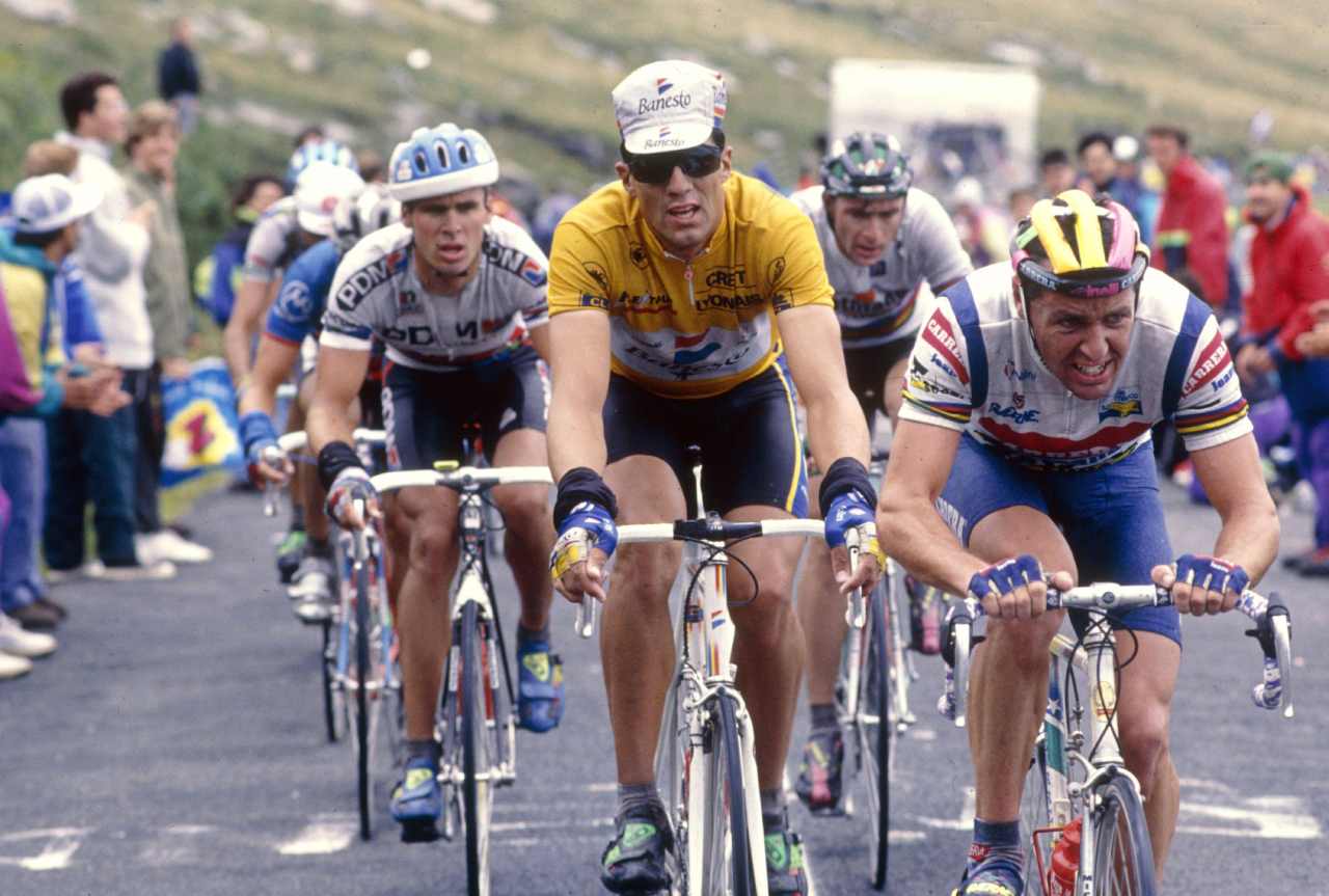 Stephen Roche: «En La Plagne en el 87, dejé que Pedro Delgado pensase que estaba muerto, le dejé ir y casi se me va de las manos» 4 De derecha a izquierda: Stephen Roche, Miguel Induráin y Erik Breukink en 1992 (Foto: Cordon Press)