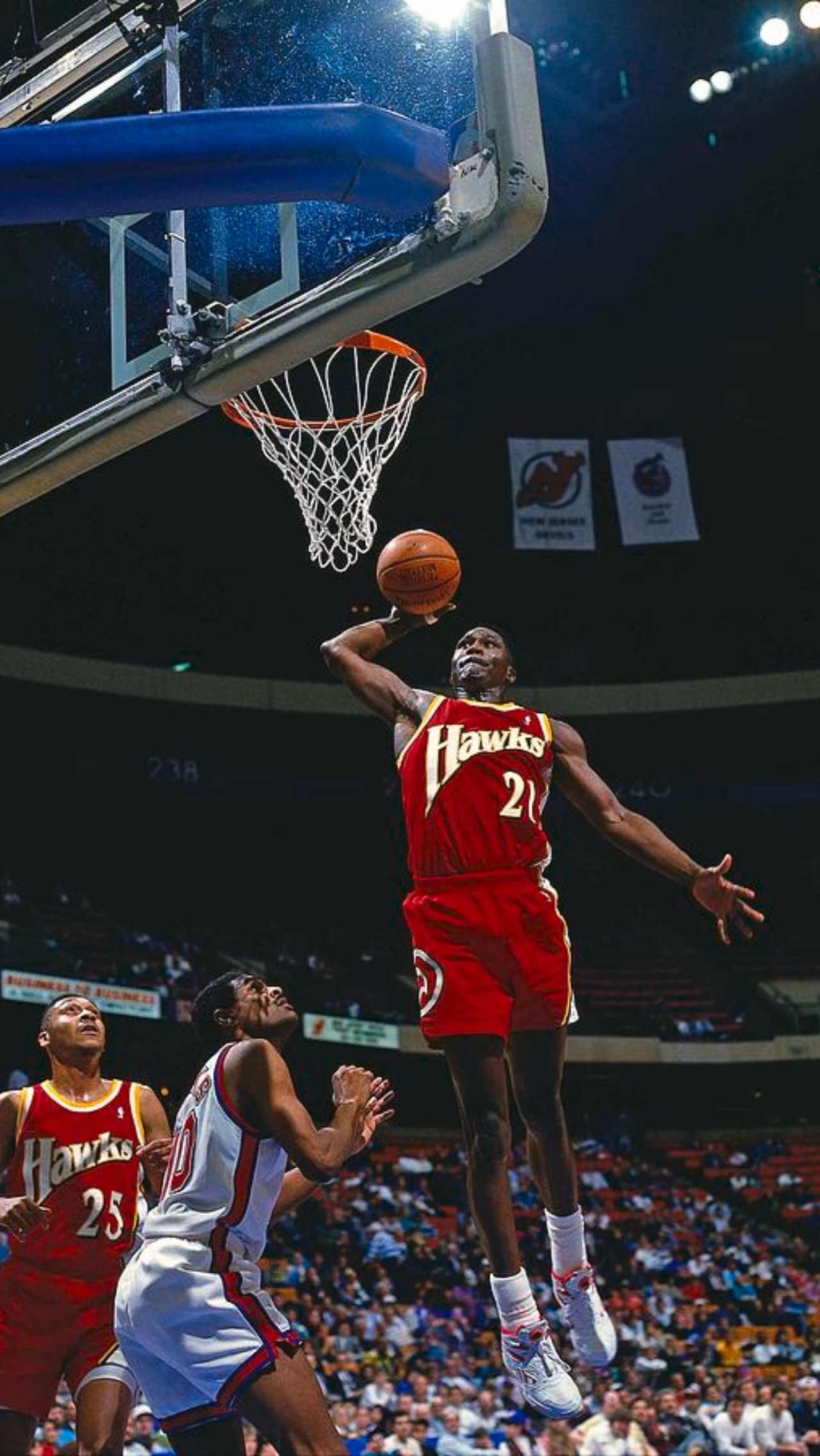 Dominique Wilkins: «Larry Bird me dijo al debutar: 'me gustas, te voy a meter 30 puntos por el cu…' Y fueron 38» 5 Dominique Wilkins (Foto: nba.com)