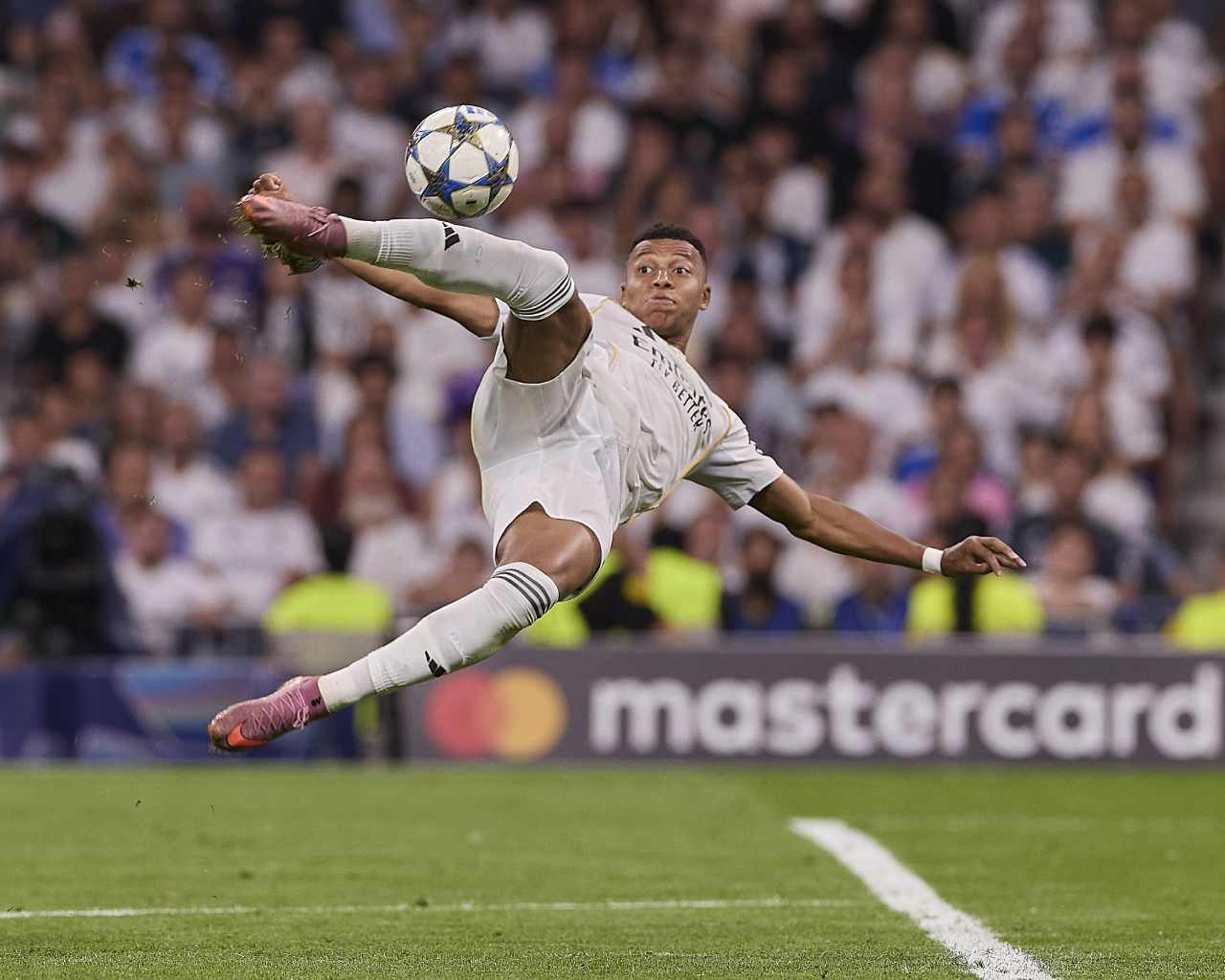 Penalti propio del fútbol tecnológico contra un Guardiola para pobres 1 Mbappe (Foto: Cordon Press)