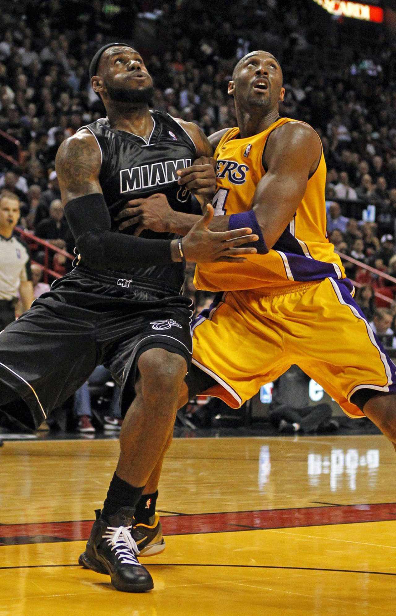 LeBron James: «Kobe Bryant decía ‘quitad el cu… de en medio, los voy a destrozar’, no había tácticas, tardé cinco años en saberlo» 2 LeBron James y Kobe Bryan (Foto: Cordon Press)