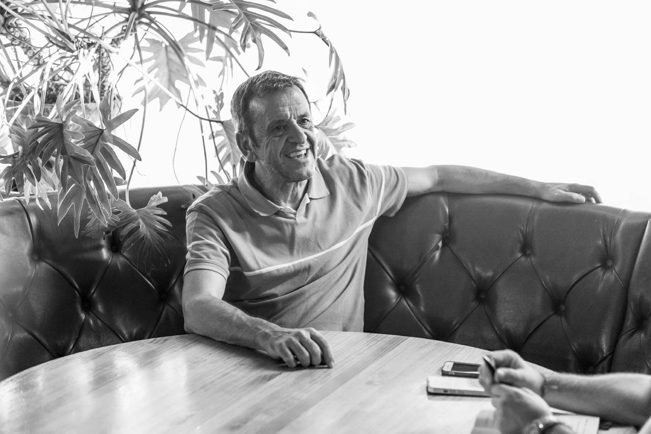 Quique Estebaranz: «Yo casi no podía con los Mikasa, los que jugaban con Mikasa no deberían haber hecho la mili ¡Eso eran balones de verdad!» 12 Quique Estebaranz