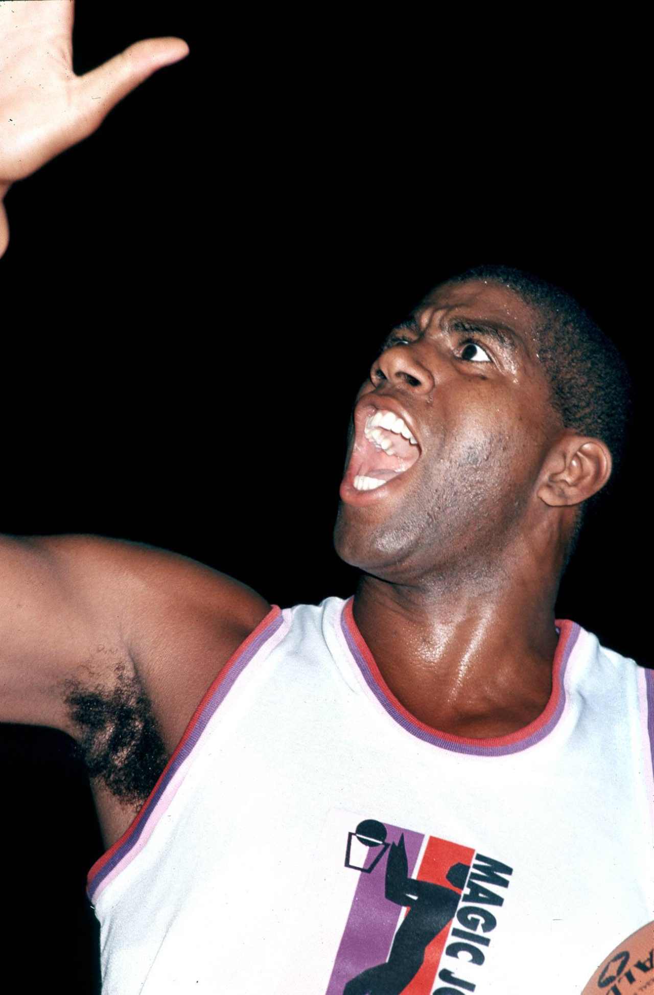 Magic Johnson: «Cuando Michael Jordan salió con las Nike Air Jordan vi que la había cagado yéndome con Converse» 2 Magic Johnson (Foto: Cordon Press)