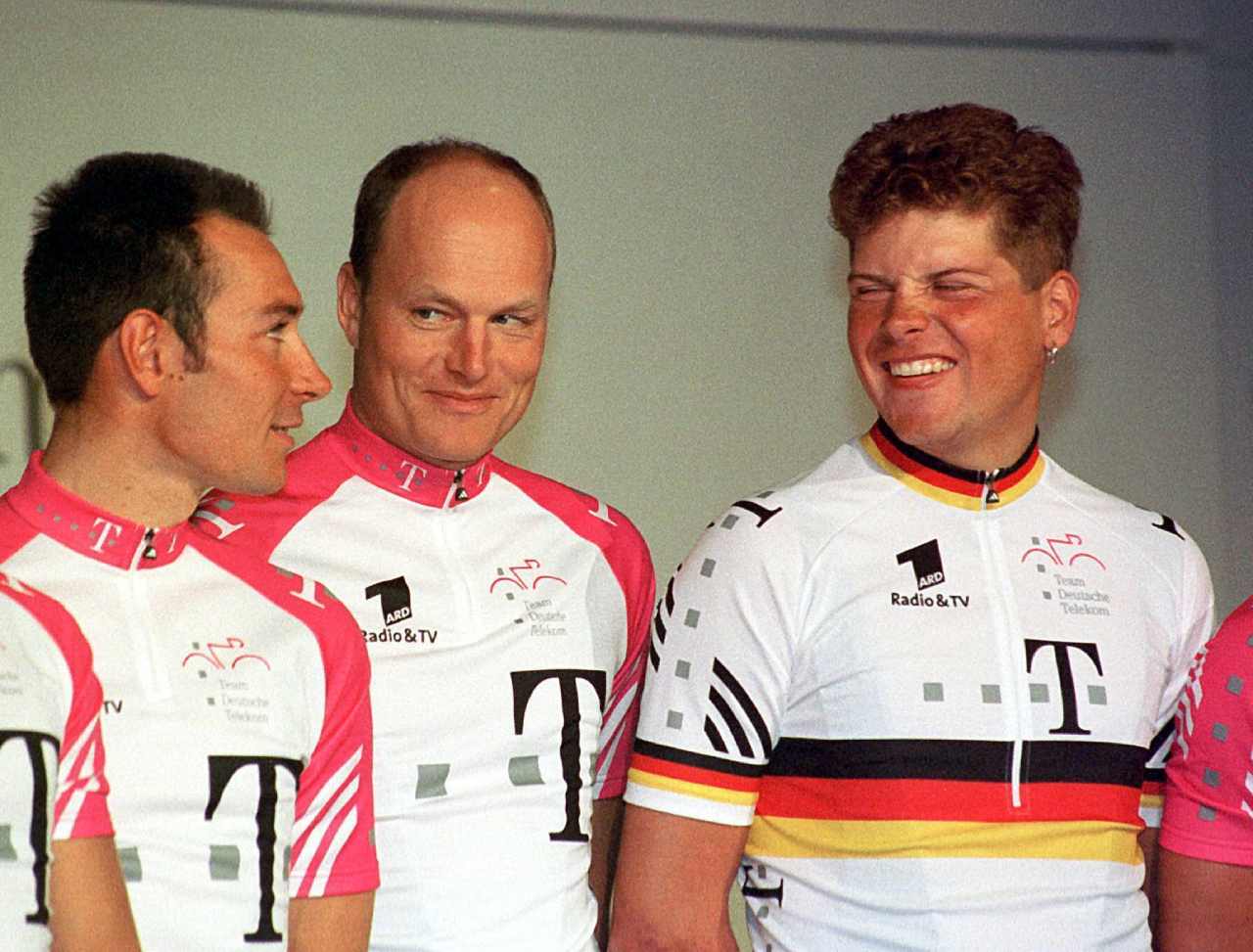 Bjarne Riis: «Los mejores del mundo han sido Alberto Contador, Cancellara y Pogačar» 3 Erik Zabel, Bjarne Riis y Jan Ulrrich (Foto: Cordon Press)
