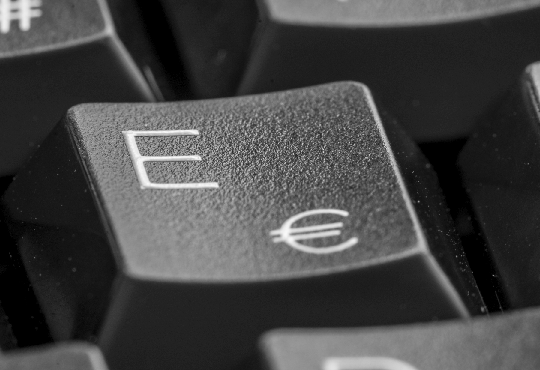 El día que el dinero perdió el miedo a internet 1 primer plano del teclado de la computadora