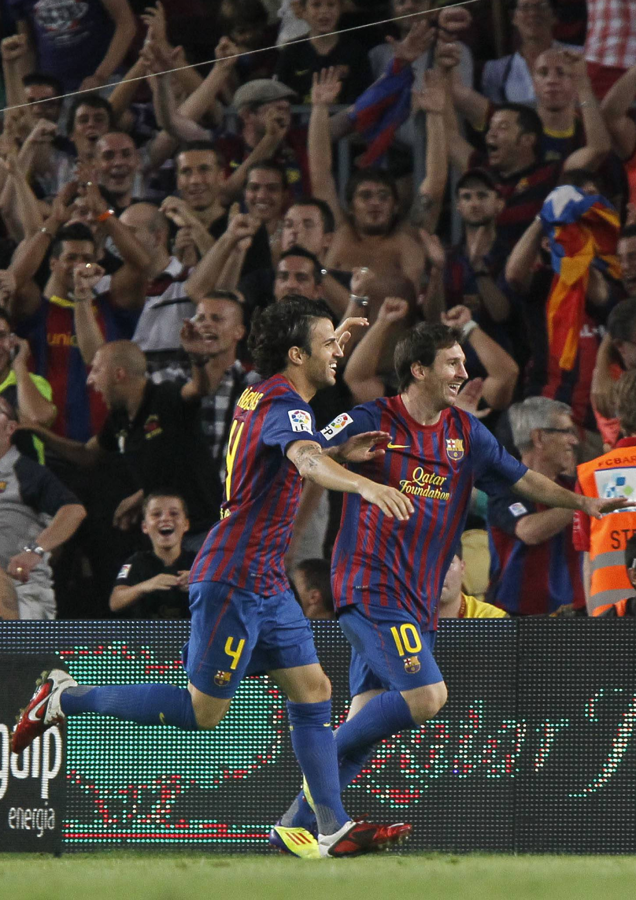 Cesc Fàbregas: «Cada vez que el Barcelona perdía, parecía que la culpa era mía» 5 Cesc Fàbregas y Messi (Foto: Cordon Press)
