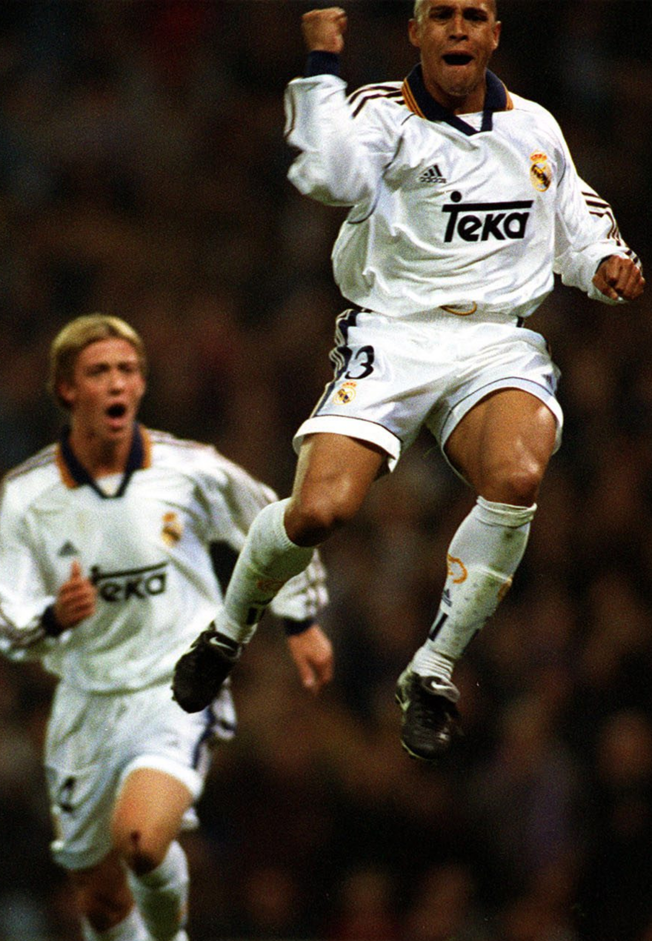 Roberto Carlos: «Beckham fue el mejor galáctico; Zidane era top, pero Beckham anteponía al equipo» 4 Guti y Roberto Carlos (Foto: Cordon Press)