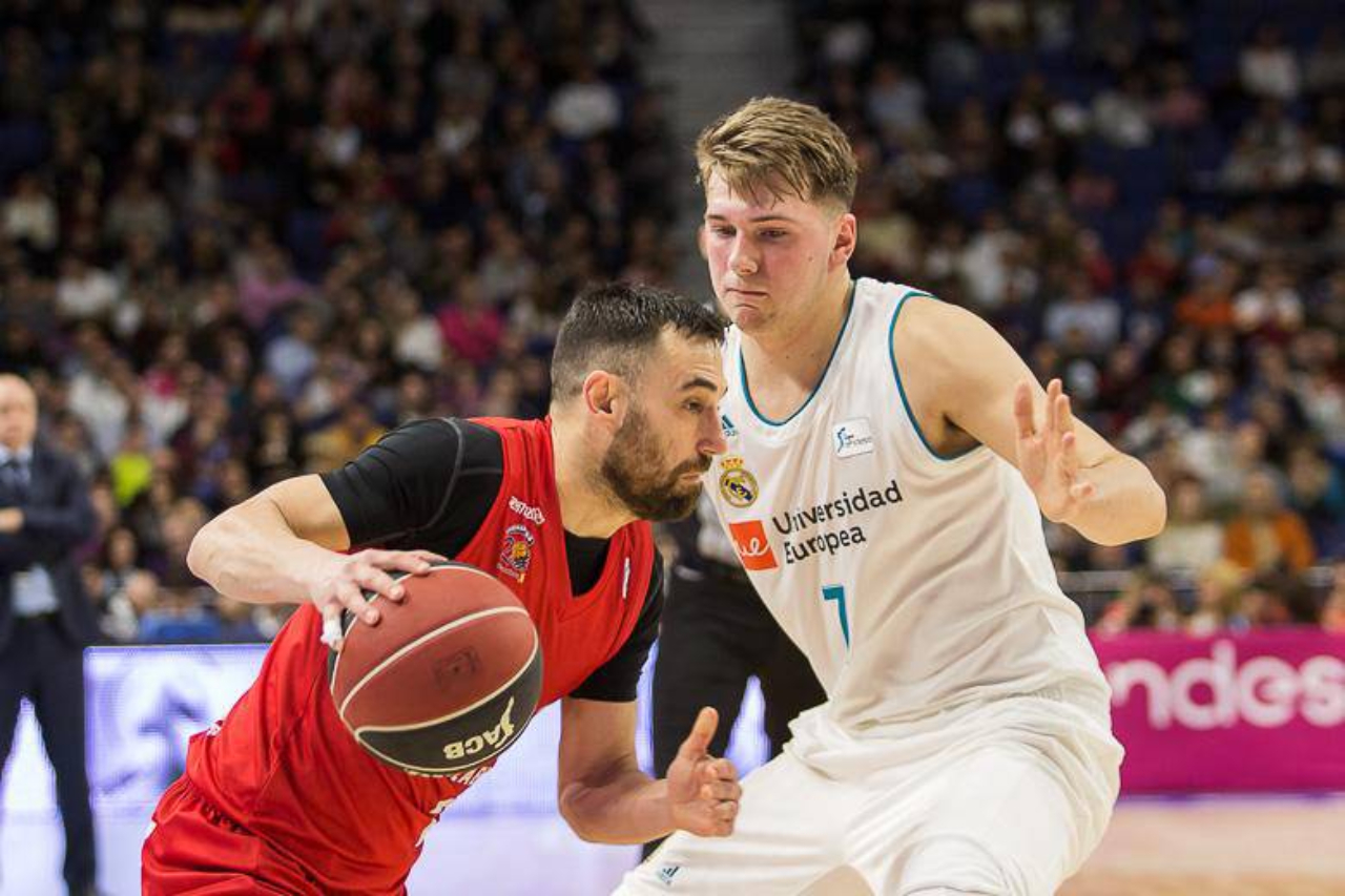 Marko Popović: «Me da envidia el baloncesto español. Y no sólo el baloncesto, también el fútbol, el balonmano o el waterpolo» 4 Marko Popovic y Luka Doncic (Foto: Cordon Press)