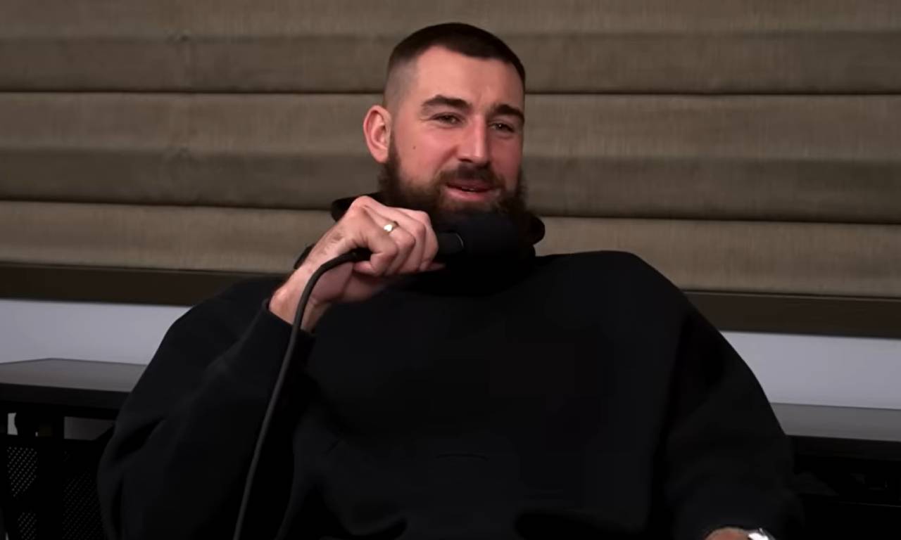 Jonas Valanciunas: «En el banquillo siempre alucinamos con cómo Jokic saca jugadas de la nada» 1 Jonas Valanciunas (Foto: The Old Man and The Three)