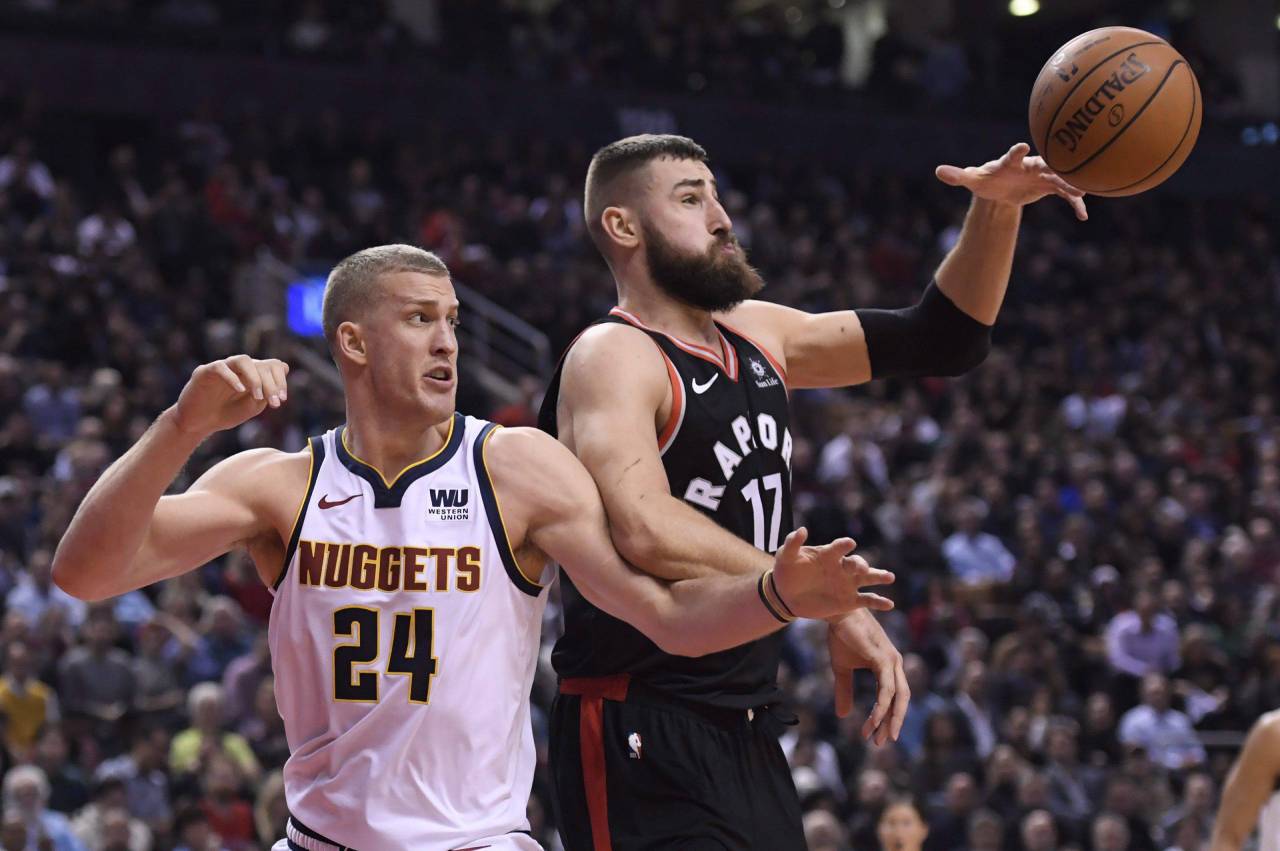 Jonas Valanciunas: «En el banquillo siempre alucinamos con cómo Jokic saca jugadas de la nada» 5 Jonas Valanciunas (Foto: Cordon Press)