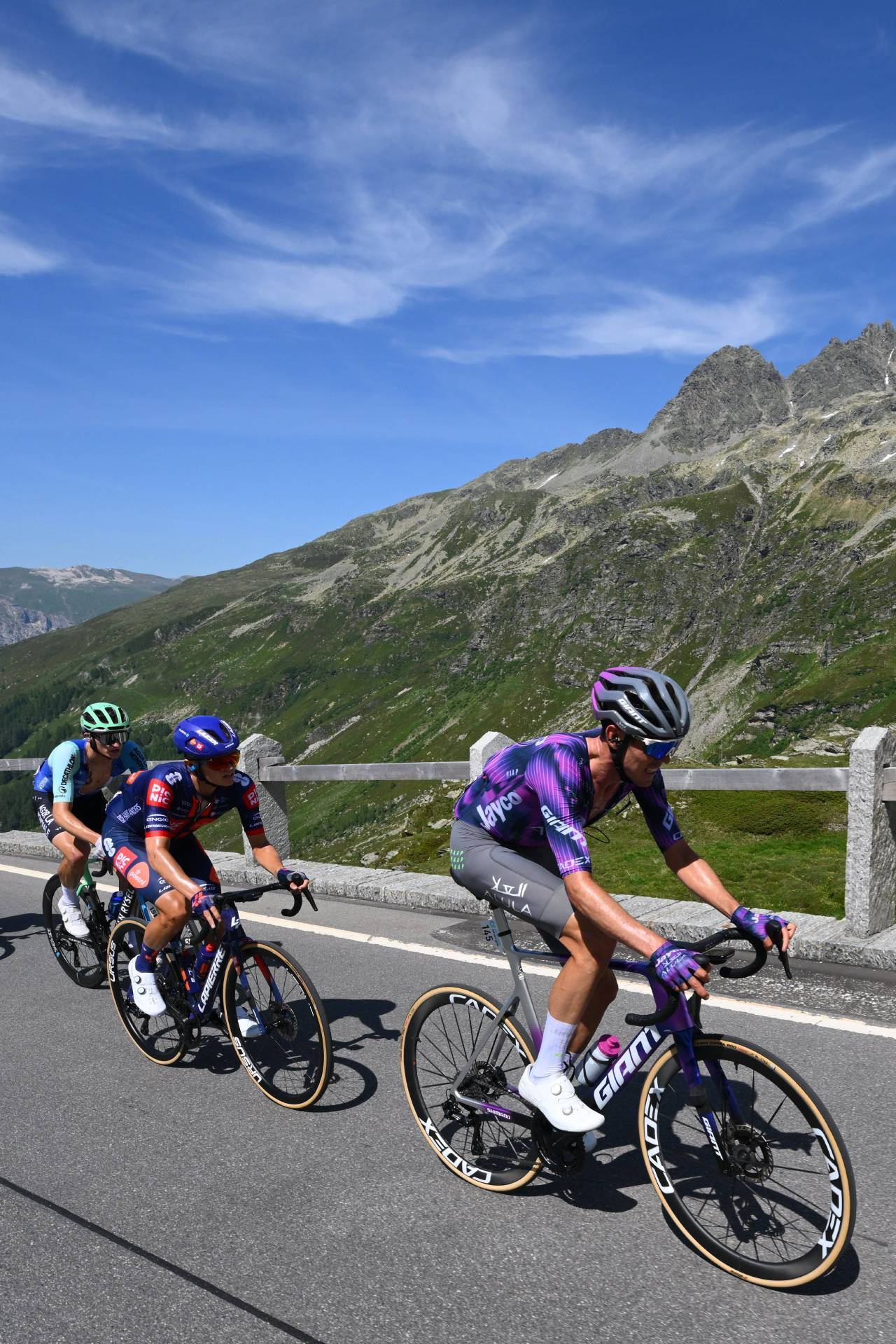 Ben O’Connor: «En el Tour, las cámaras y micros de Netflix eran lo peor, se colaban en el bus, nos pillaban cabreados, tirando cosas…» 4 Ben O'Conno (Foto: Cordon Press)