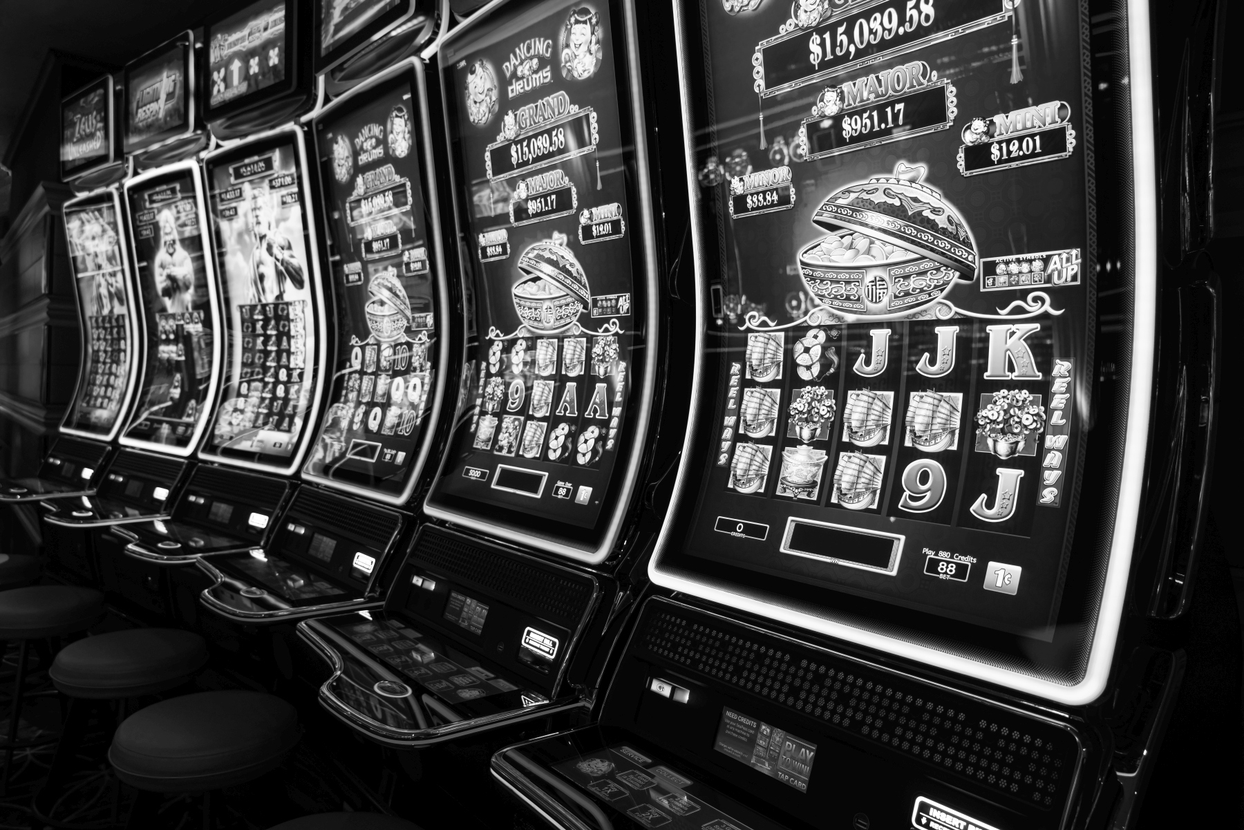 Las variables que deciden el destino del juego 1 casino gambling blackjack slot machines waiting gamblers tourist spend money