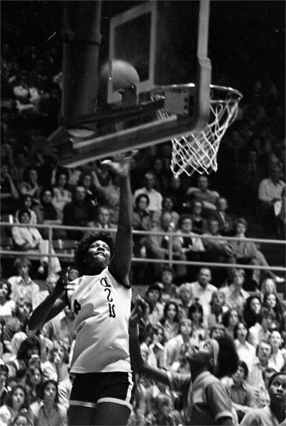 Lusia Harris, la mujer que dijo «no» a la NBA 4 Harris 3 403x600 1