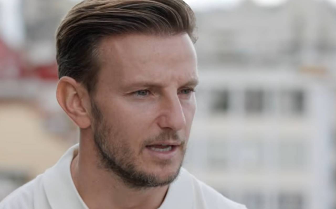 Ivan Rakitic: «En el Barça, se nota que quizá algunos pequeños detalles no se han hecho del todo bien, luego llegan lesiones y empiezan esos pequeños problemas…» 1 Ivan Rakitic (Foto: The Rest Is Football)