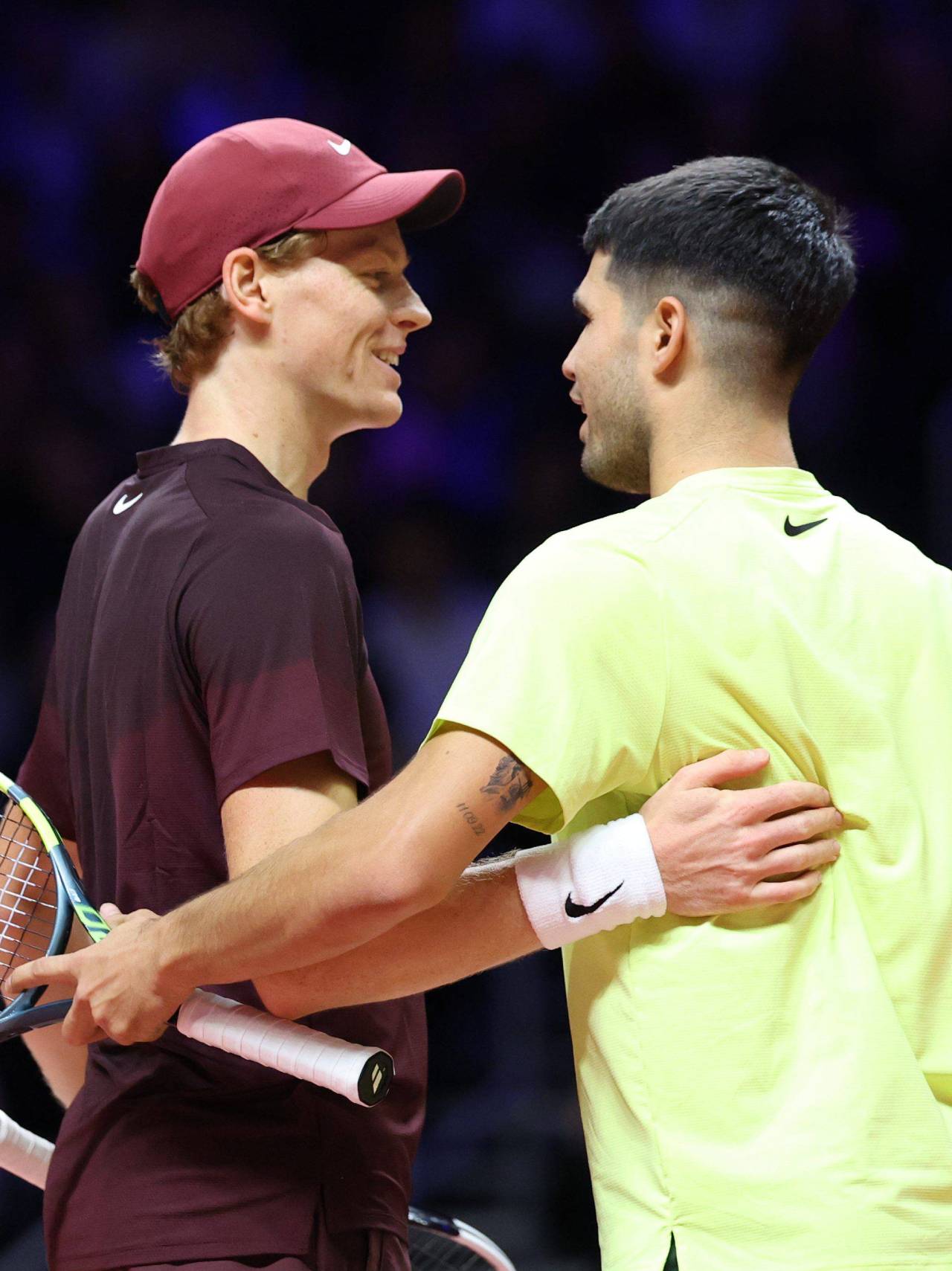 Mark Petchey: «Federer le ganó 6 de los 7 últimos partidos a Rafa Nadal porque cambió la raqueta por una más grande» 4 Jannik Sinner y Carlos Alcaraz (Foto: Cordon Press)