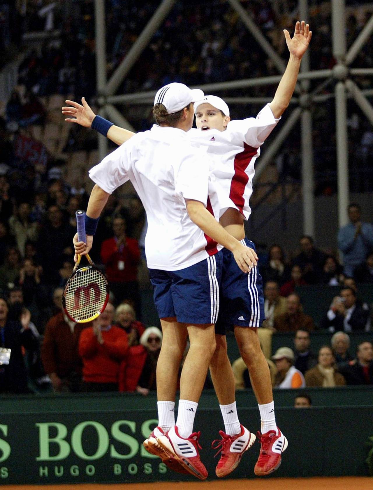Mike Bryan: «Mi hermano se estaba duchando, vio una sombra y era Rafa Nadal, estaba esperando porque siempre se duchaba en la misma ducha por superstición» 3 Bob y Mike Bryan (Foto: Cordon Press)