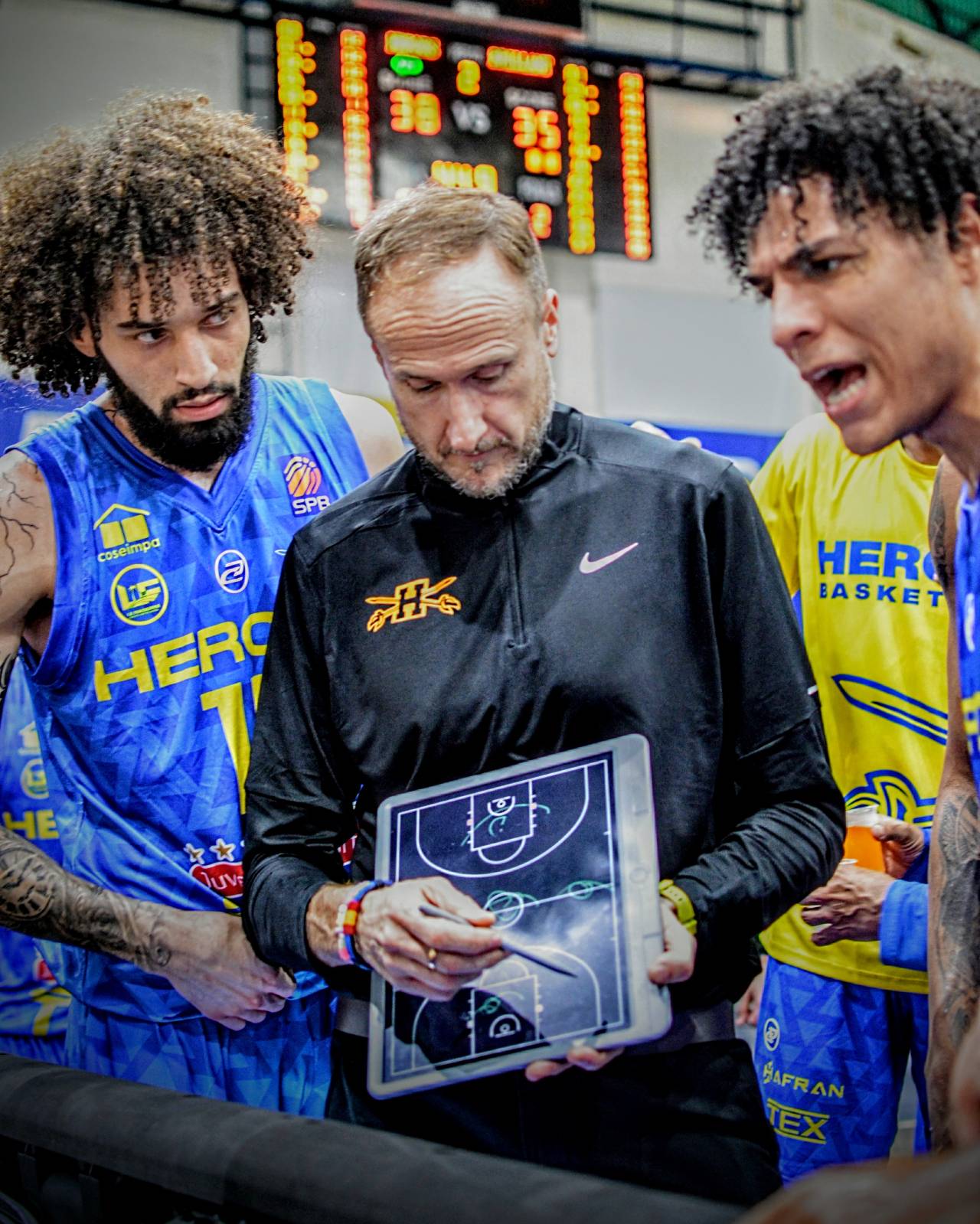 Ricardo González Dávila: «El problema en Corea del Norte era que no sabían quién era LeBron y no les sonaba la selección española» 9 Ricardo González Dávila