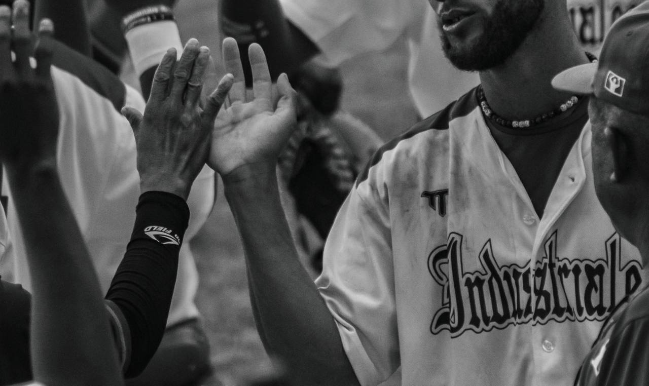 Así ganó el fútbol la batalla al béisbol en las calles de Cuba 4 Foto: Elízabeth Acosta