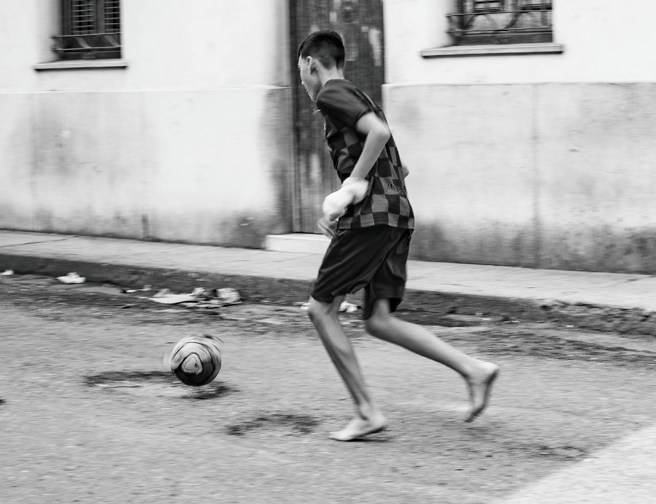 Así ganó el fútbol la batalla al béisbol en las calles de Cuba 3 Foto: Elízabeth Acosta