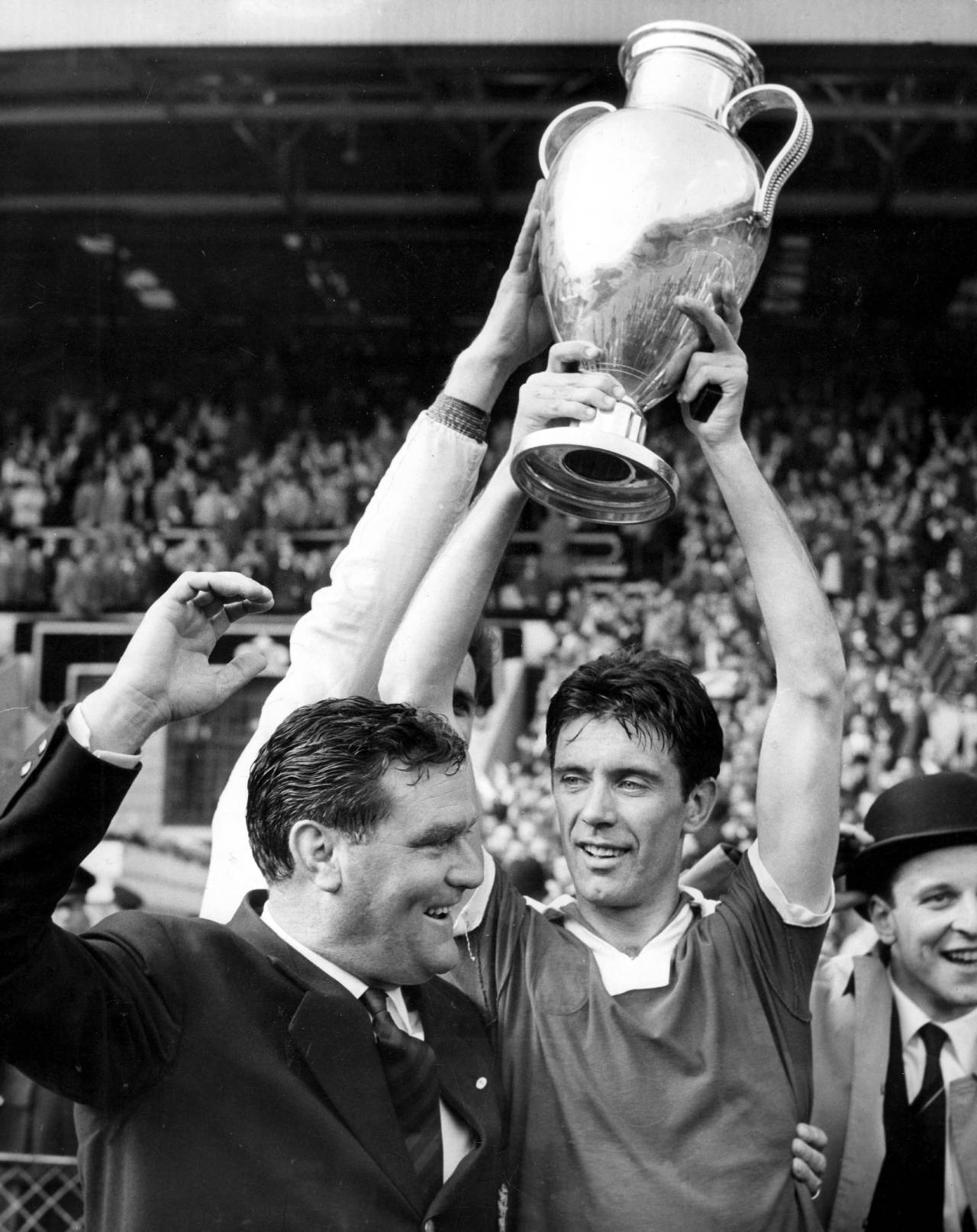 Ni Superliga ni Champions ¡nostalgia de la Copa de Europa! 7 Cesare Maldini, en la Copa de Europa de 1963 (Foto: Cordon Press)