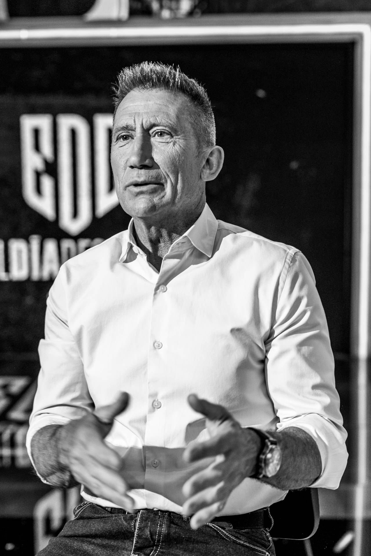 Carlos Martínez: «En 36 años nunca se me ha acercado nadie a decirme que soy de su equipo, siempre soy del rival» 4 Carlos Martínez
