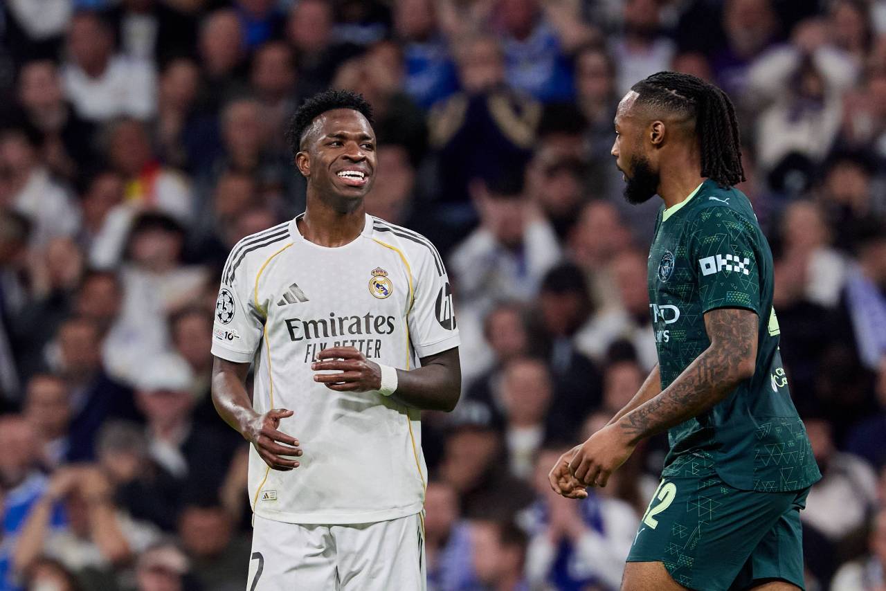 Antoine Semenyo: «Entré en el despacho de Guardiola, tenía música suave de fondo, olía increíble… me sentía como en una sauna, y me dijo: 'Estamos contentos de tenerte aquí'» 4 Vinicius y Semenyo (Foto: Cordon Press)