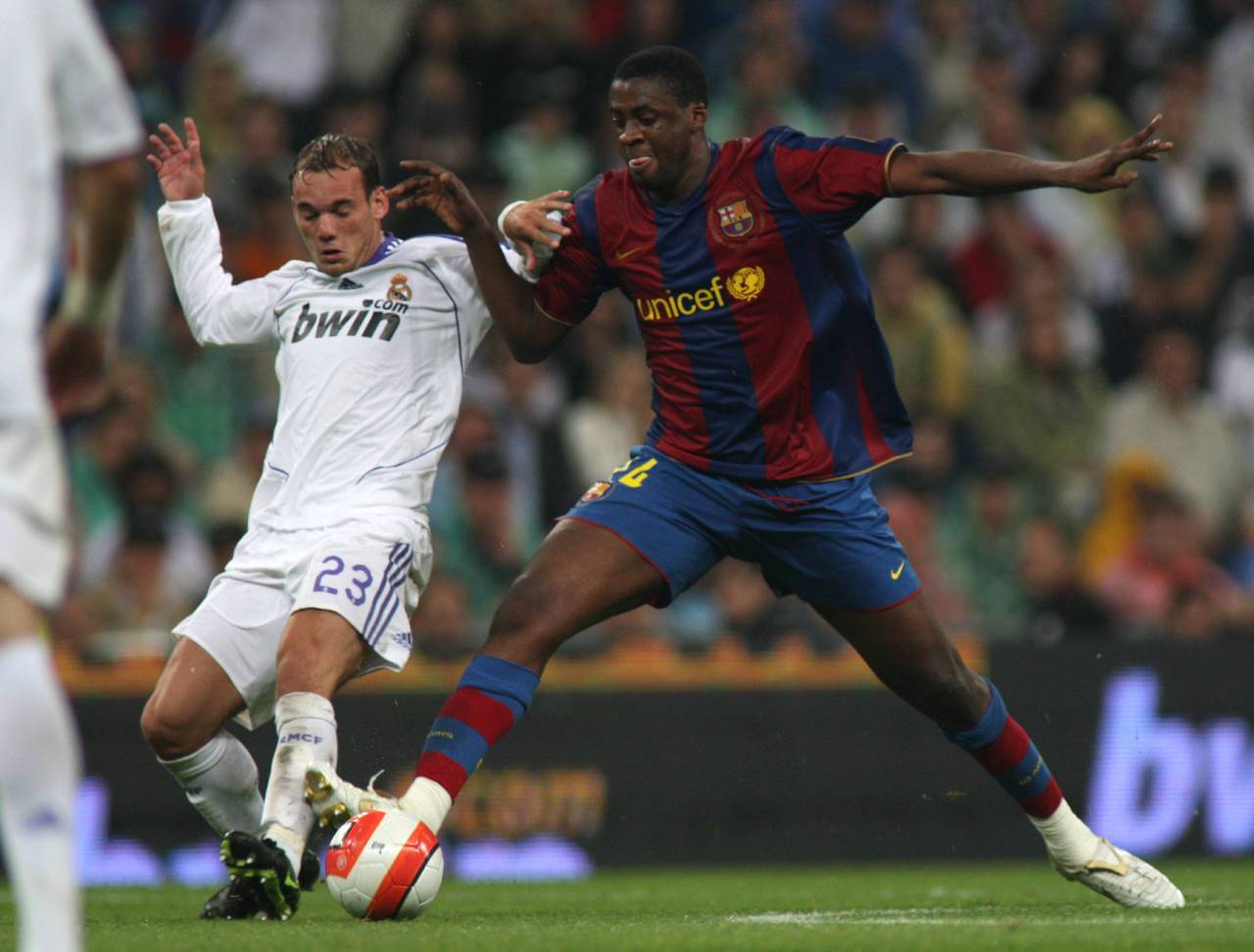 Yaya Touré: «En Roma, algunos jugadores del Barça lloraron al ver el vídeo que editó Guardiola sobre cómo nos ayudábamos en el campo» 5 Yaya Touré y Sneijder (Foto: Cordon Press)