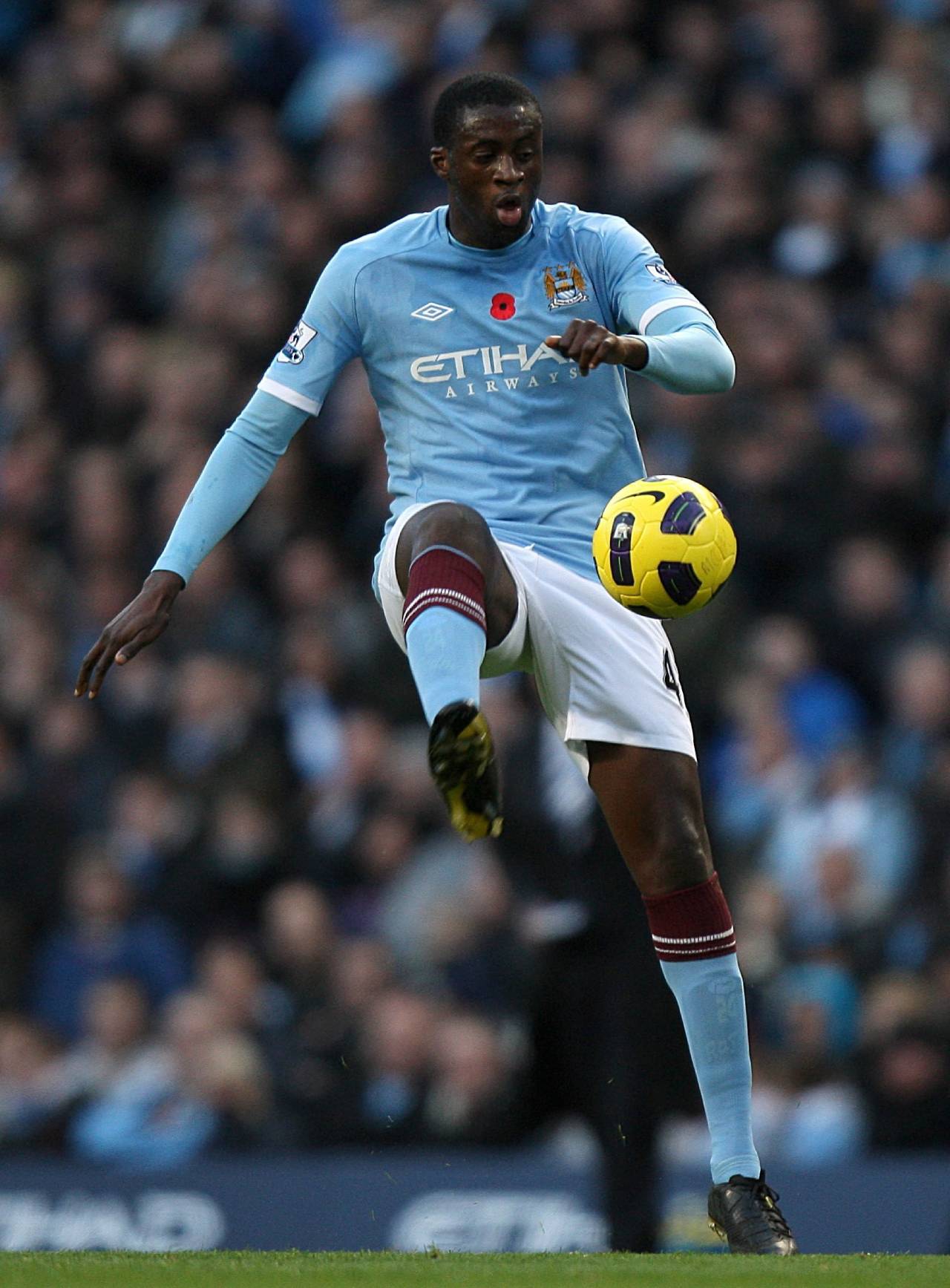 Yaya Touré: «En Roma, algunos jugadores del Barça lloraron al ver el vídeo que editó Guardiola sobre cómo nos ayudábamos en el campo» 6 Yaya Touré (Foto: Cordon Press)