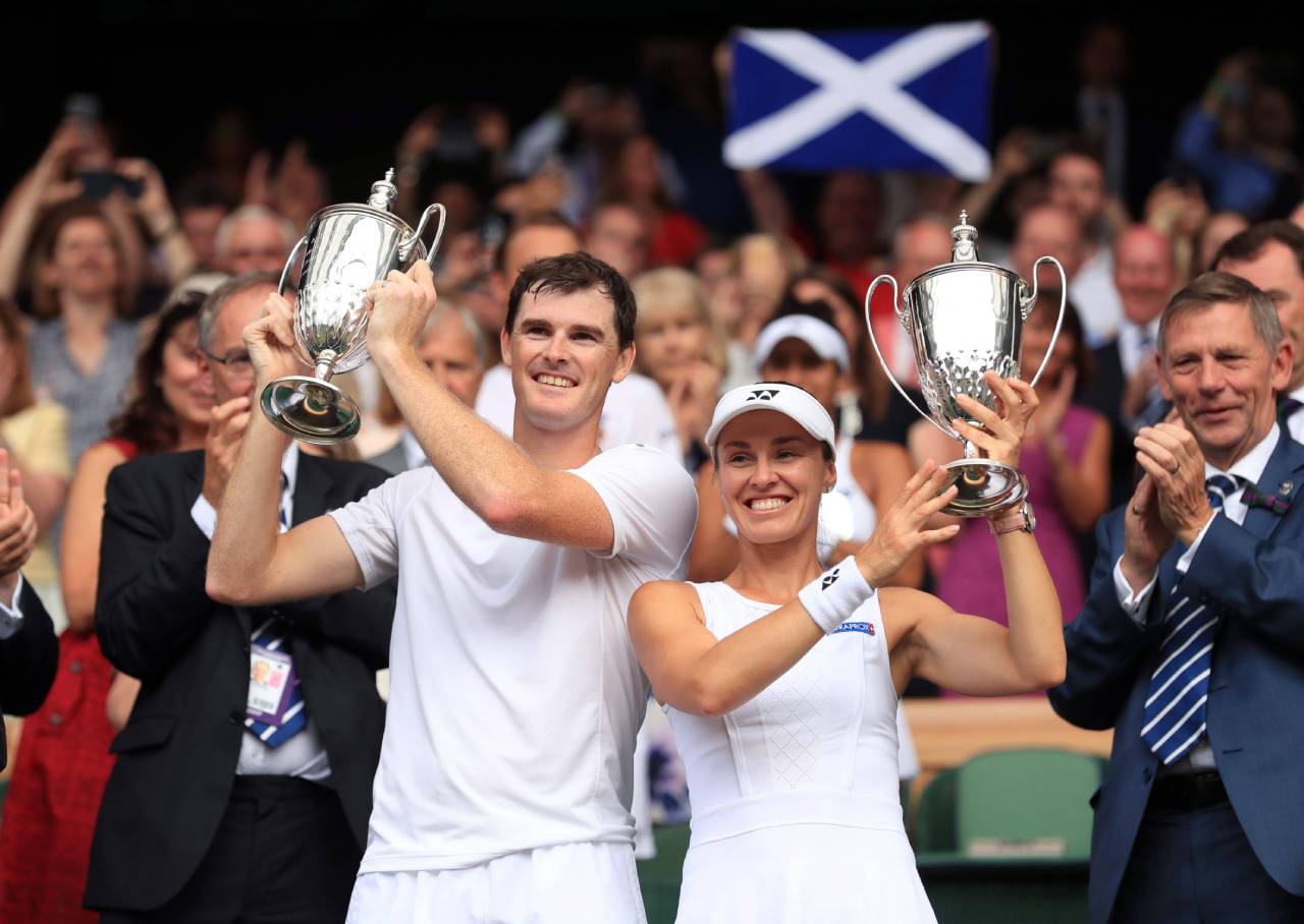 Jamie Murray: «¿Se podía ganar a Nadal, Federer y Djokovic al mejor de cinco sets en tres días? Pues eso pasa ahora con Sinner y Alcaraz» 8 Jamie Murray y Martina Hingis (Foto: Cordon Press)