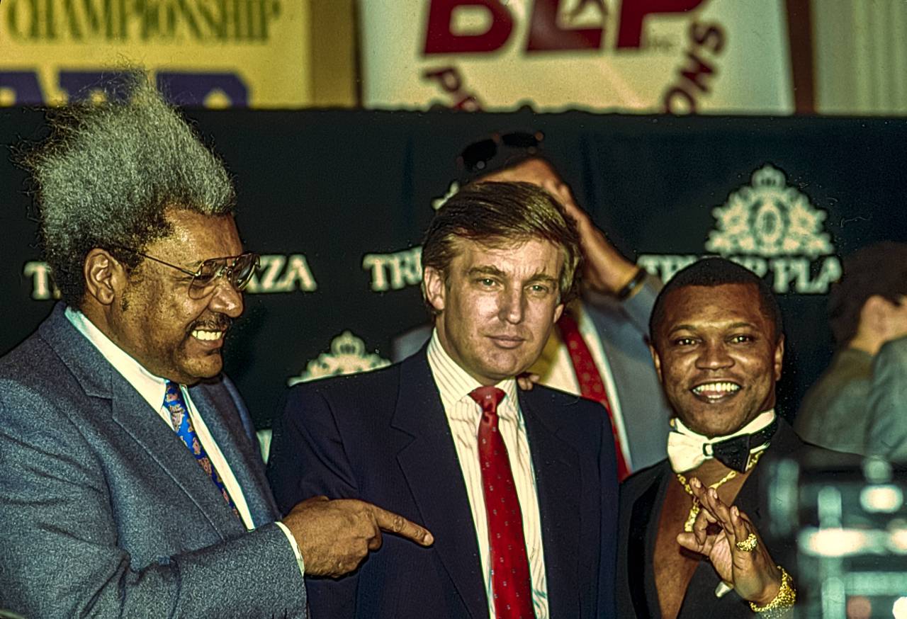 Mike Tyson, como Dani Alves: mártir tras la acusación de violador 5 Don King , Donald Trump y Butch Lewis anuncian un combate con Mike Tyson (Foto: Cordon Press)