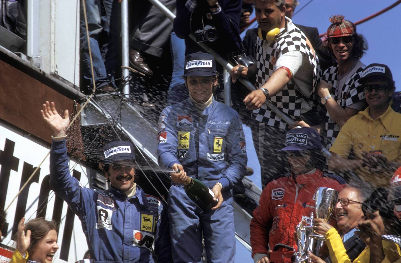 Emerson Fittipaldi: «Niki Lauda se moría, se había abrasado el interior de los pulmones, y ahí Ferrari intentó ficharme para reemplazarle» 7 Niki Lauda, Clay Regazzoni y Emerson Fittipaldi (Foto: Cordon Press)